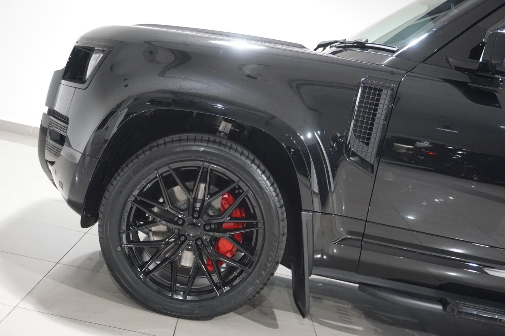 Land Rover Defender 110 3.0 D350 MHEV X-Dynamic HSE Hard Top SUV Auto 4WD MWB Euro 6 (s/s) 5dr